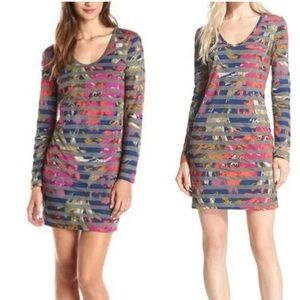 Trina Turk- Casual stretch Dress
